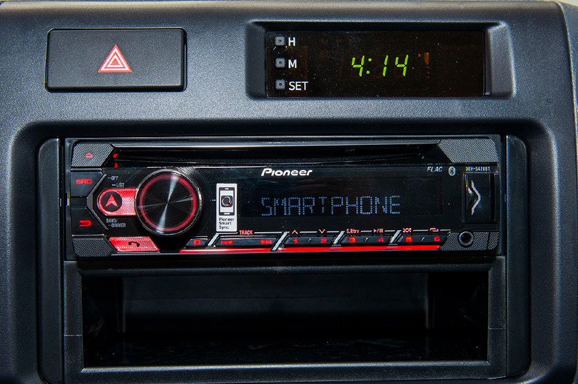 Acrobacia heno cortador Pioneer Radio CD MP3 player